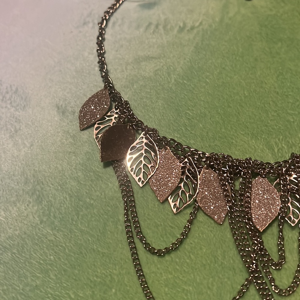 Charming Charlie necklace - Picture 5 of 8